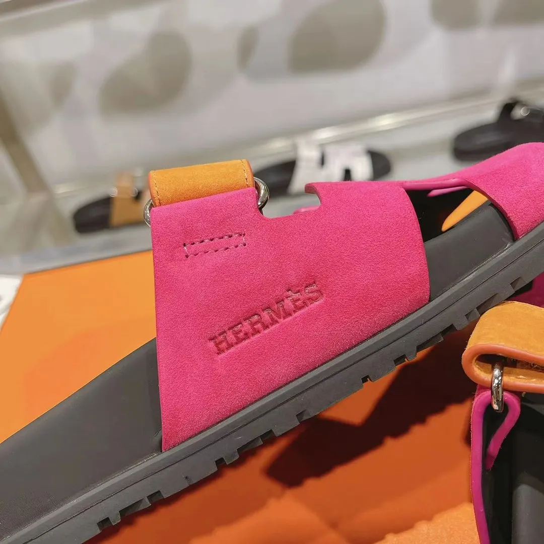 👟👟Ex-factory price 480👟👟 H Home HERMES's recently popular Erjiu shoes - classic style. [Fireworks][Fireworks][Fireworks][Fireworks][Fireworks][Fireworks] Sandals, paired with various colorful socks, are popular. ✅Upper: imported mixed sheepskin, deerskin ✅Inner: imported mixed sheepskin ✅Outsole: T👟👟Ex-factory price u non-slip and wear-resistant outsole ✅Number of codes: 35-41